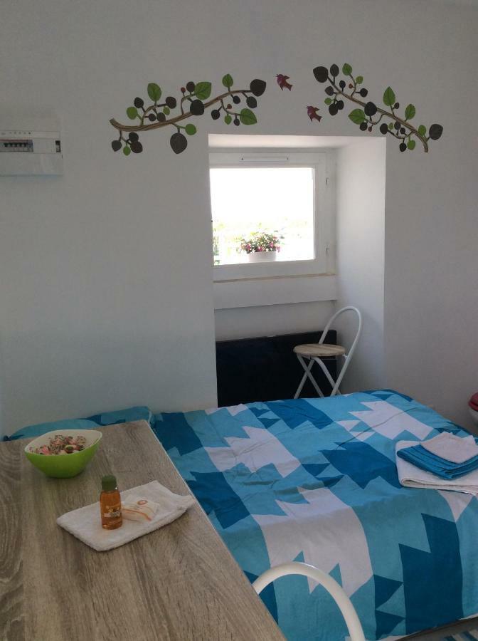 Studio 11M2 Magny-Cours Bagian luar foto